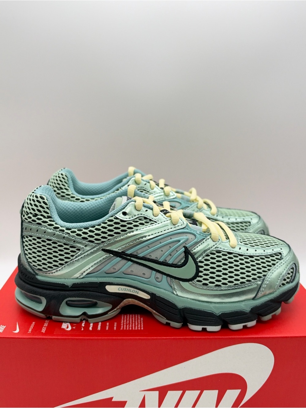 Nike Air Max Moto 2K Mineral Light Silver HQ2056-301 Women’s Size 6